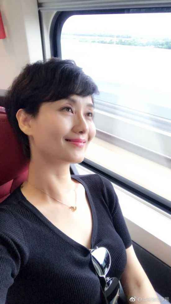 金紫薇是李颖亲生的吗（金紫薇是李颖女儿吗）