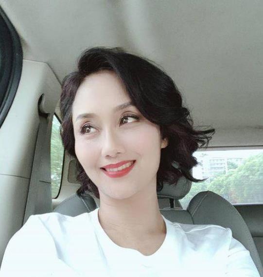 金紫薇是李颖亲生的吗（金紫薇是李颖女儿吗）